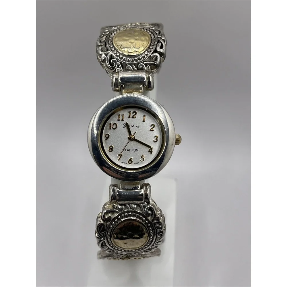 Geneva Platinum Women's Watch Cuff Bracelet Silver Tone‎ 26mm - New Battery